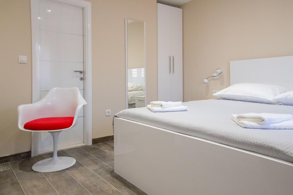 Elegant Residence Rooms & Apartments Сплит Екстериор снимка