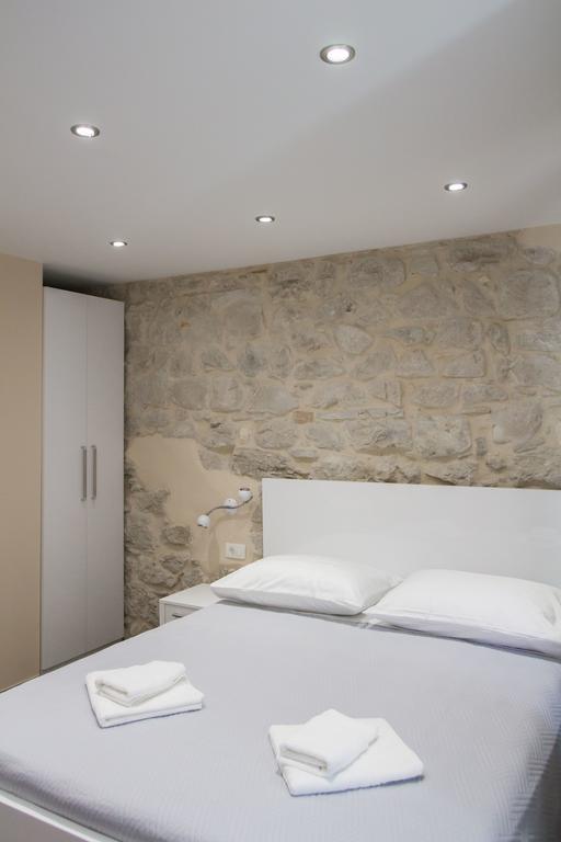 Elegant Residence Rooms & Apartments Сплит Екстериор снимка