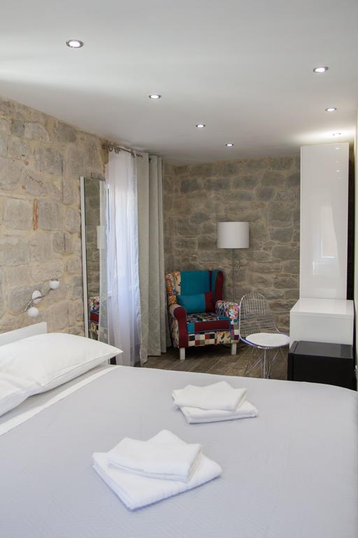 Elegant Residence Rooms & Apartments Сплит Екстериор снимка
