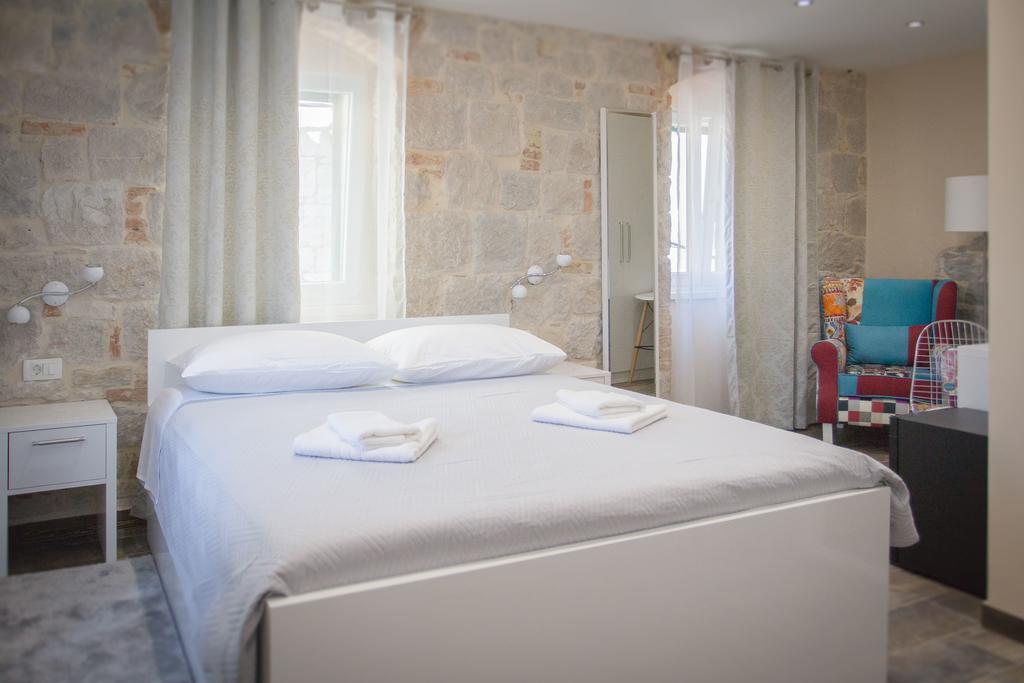 Elegant Residence Rooms & Apartments Сплит Екстериор снимка
