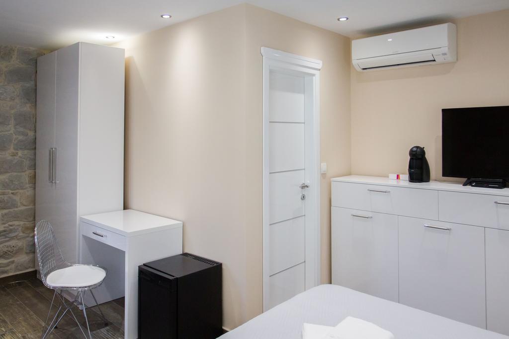 Elegant Residence Rooms & Apartments Сплит Екстериор снимка