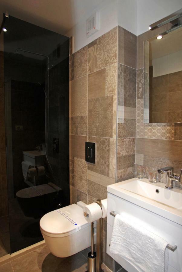 Elegant Residence Rooms & Apartments Сплит Екстериор снимка