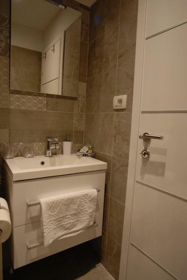 Elegant Residence Rooms & Apartments Сплит Екстериор снимка